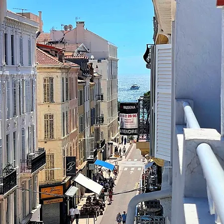 Le Florian Hotel