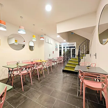 Le Florian Hotel