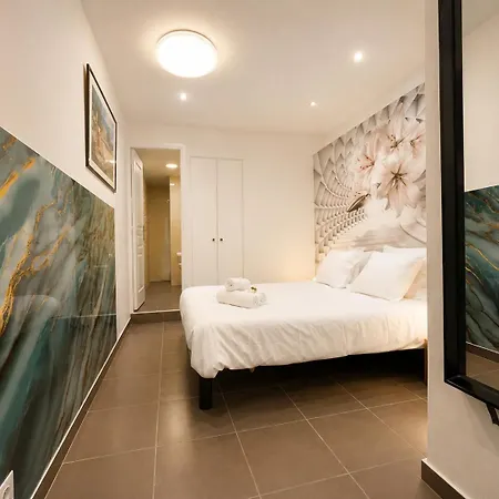 Le Florian Hotel