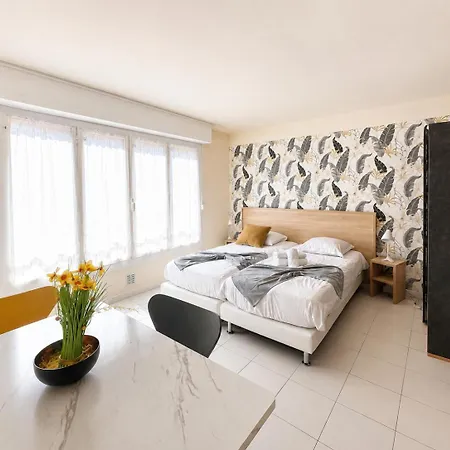 Le Florian Hotel 2*
