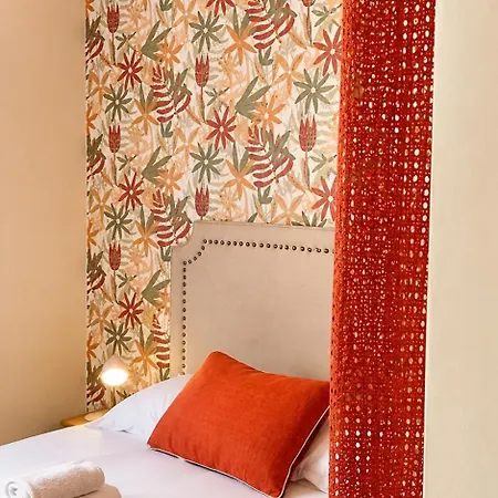 Le Florian Hotel 2*