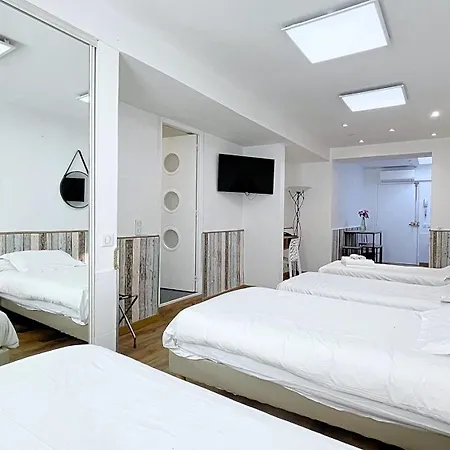 Le Florian Hotel 2*